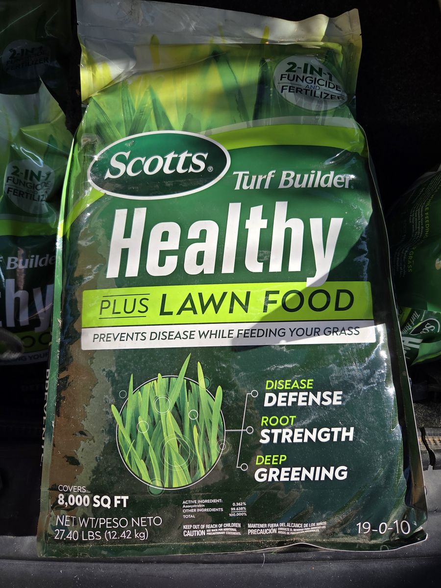 Brand new Scotts Turf Builder Healthy Plus Lawn Food, 2-in-1 Fungicide and Fertilizer, 8,000 sq. ft.