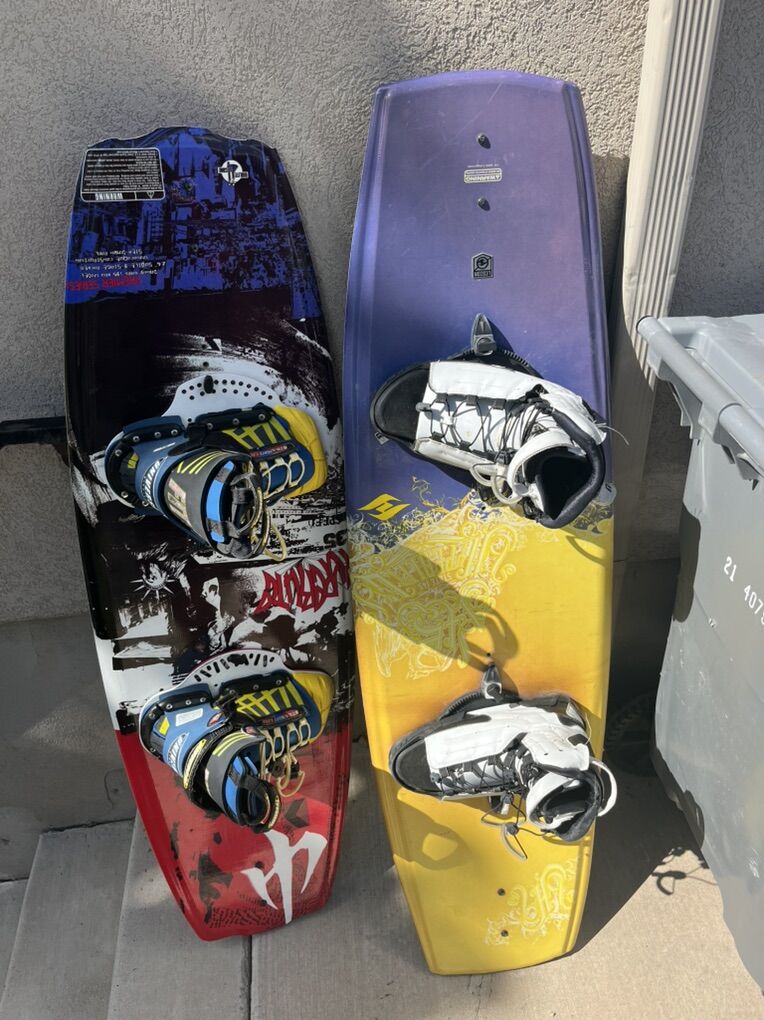 135 Cm, 145 Cm Wakeboard With Bindings