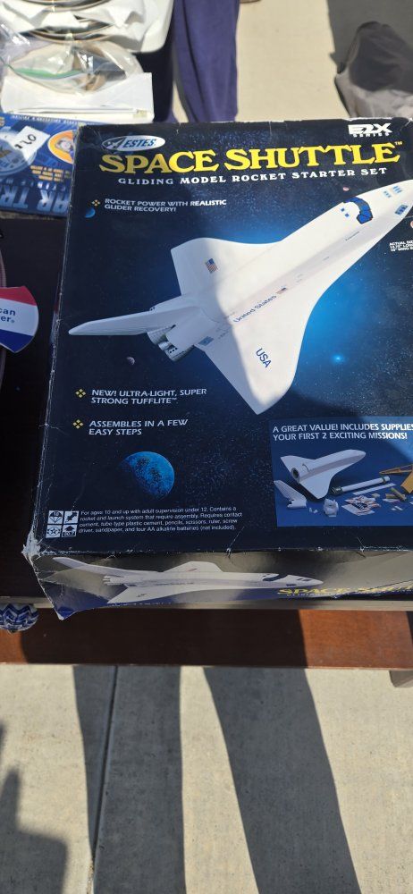 Estes Space Shuttle Gliding Model Rocket Starter Set - New in Box, Unassembled Kit
