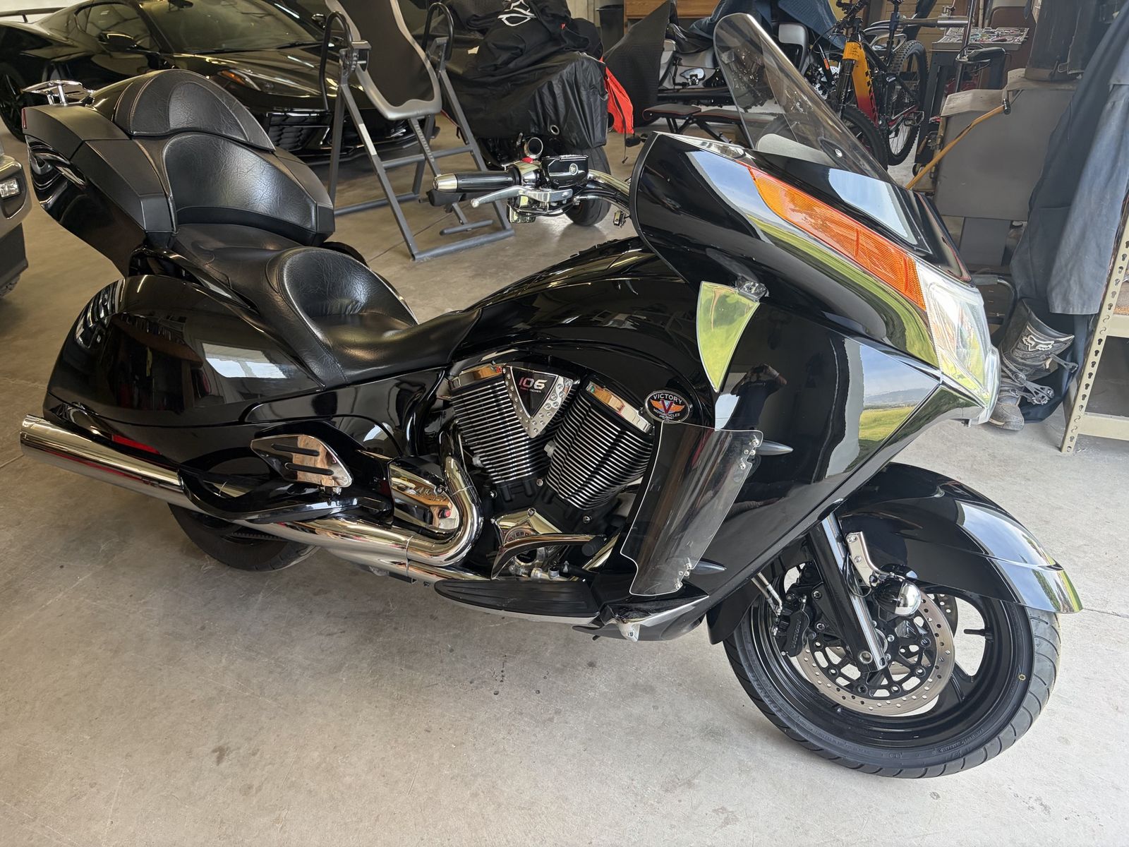 2008 Victory Vision Touring Bike Excellent Cond.