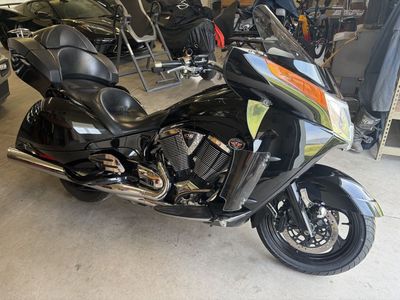 2008 Victory Vision Touring Bike Excellent Cond.