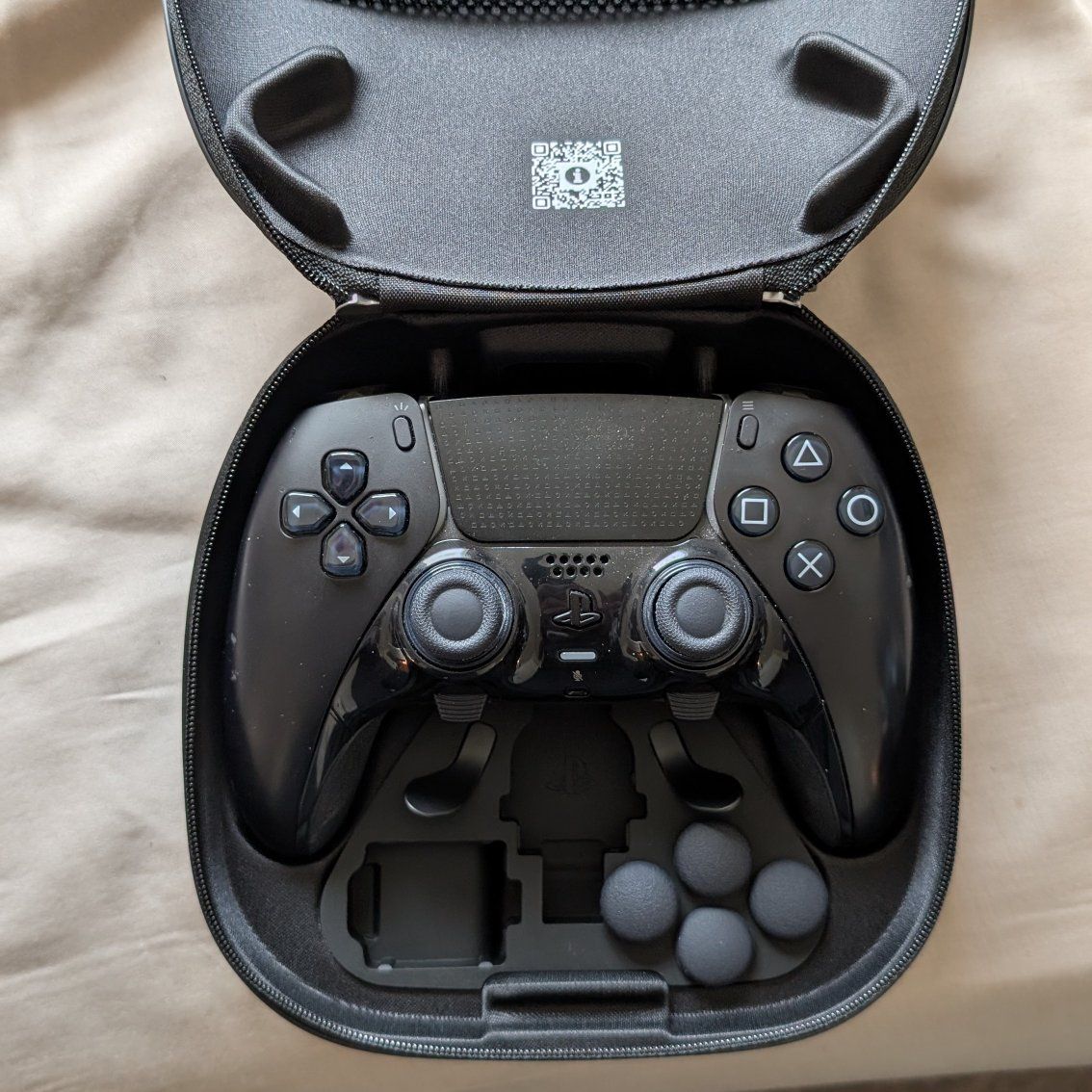 PS5 DualSense Edge controller