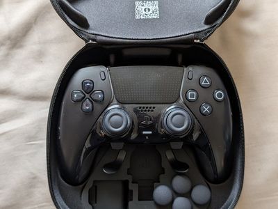 PS5 DualSense Edge controller