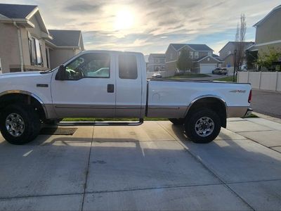 White 1999 Ford 7.3L V8 Diesel Truck (highly Sought After starts right up)