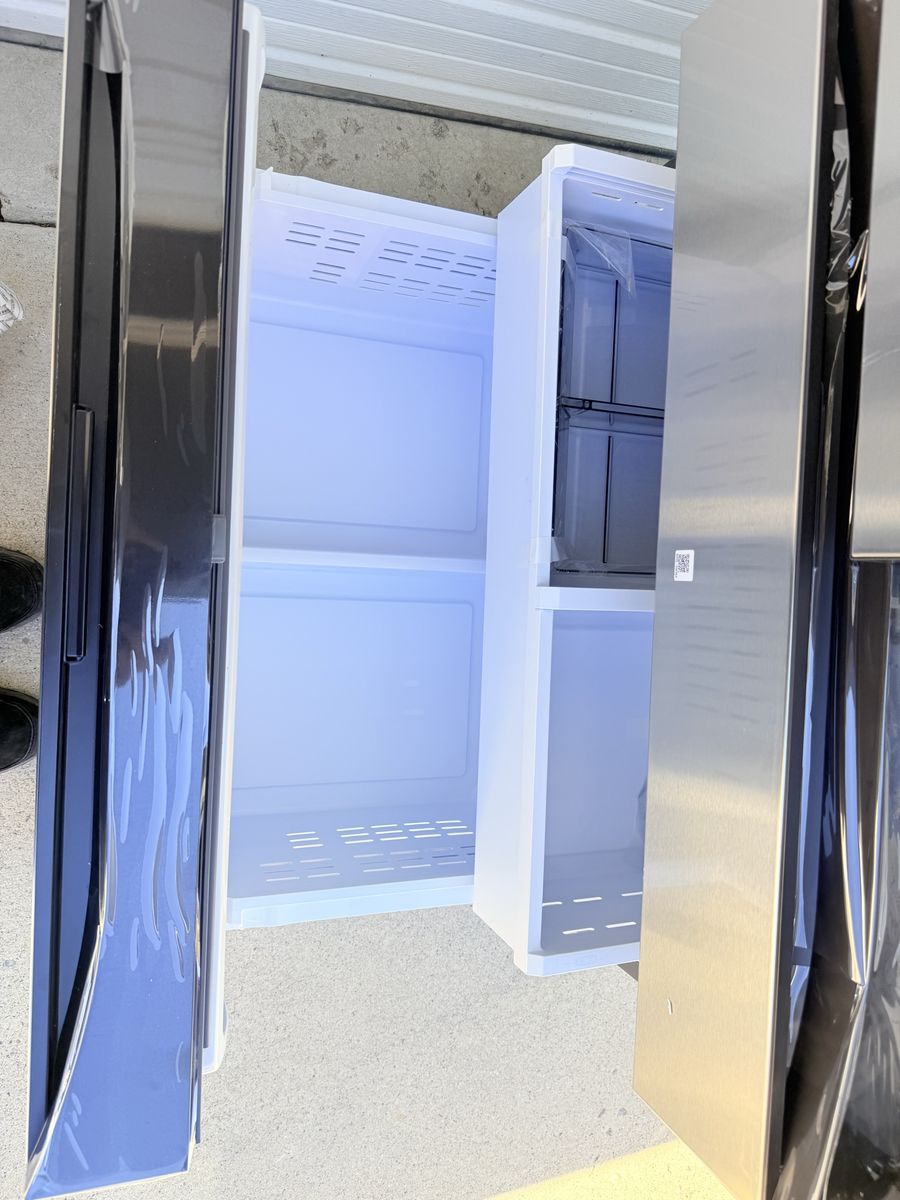 Main image 6