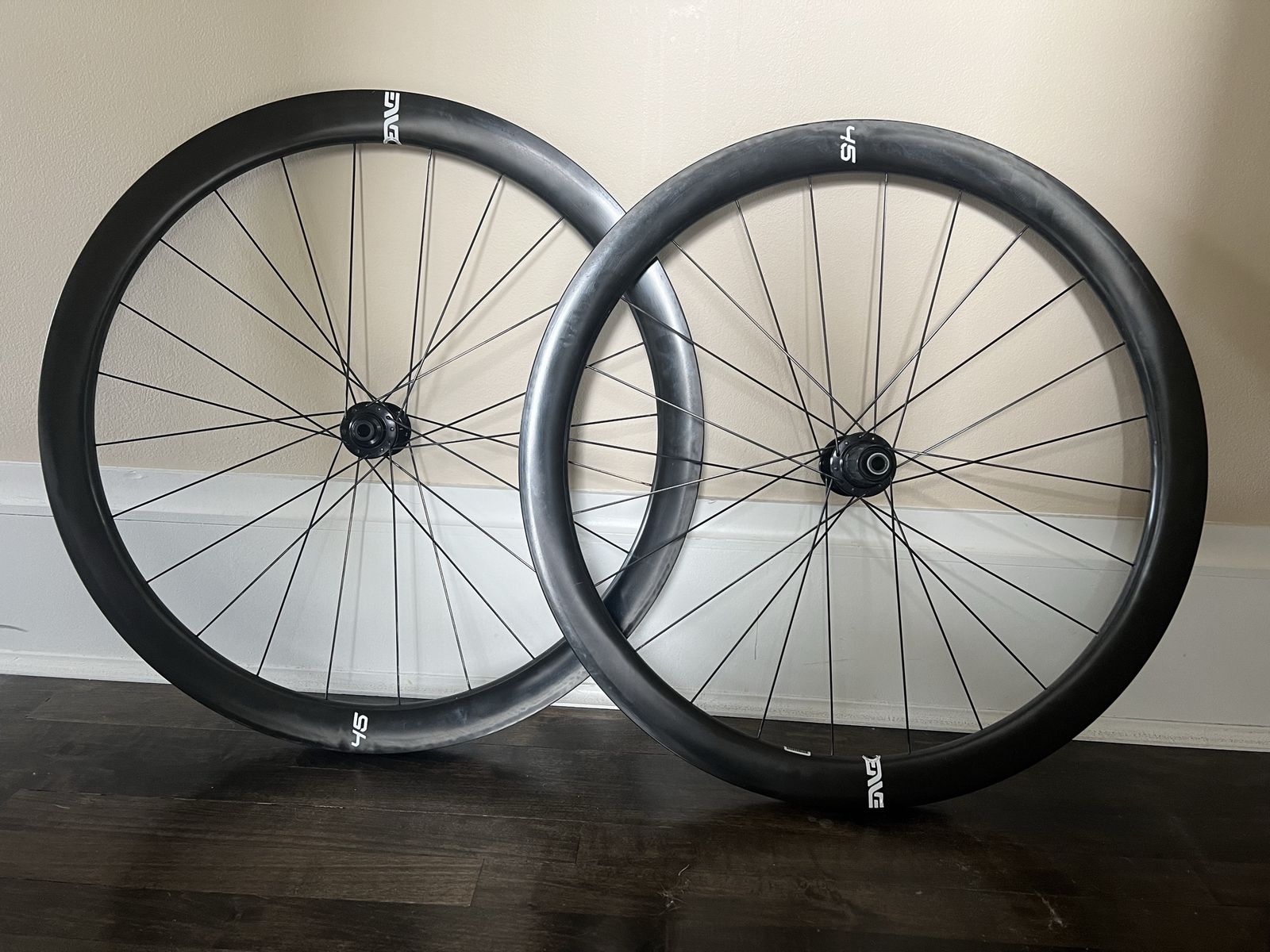 Enve 45s (tires, valves, tape)
