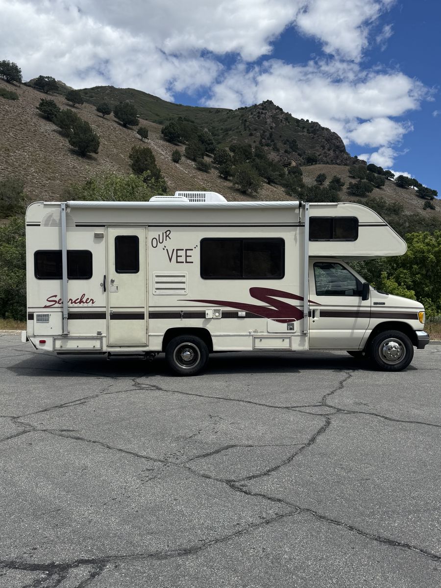 1995 Fleetwood Searcher 23'