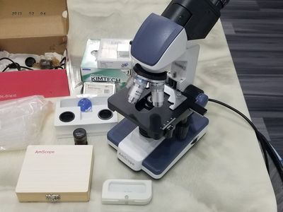 Microscope - AmScope B120 w/5 MP camera (Accessories included)