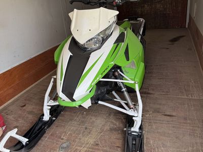 2016 Artic Cat Snowmobile