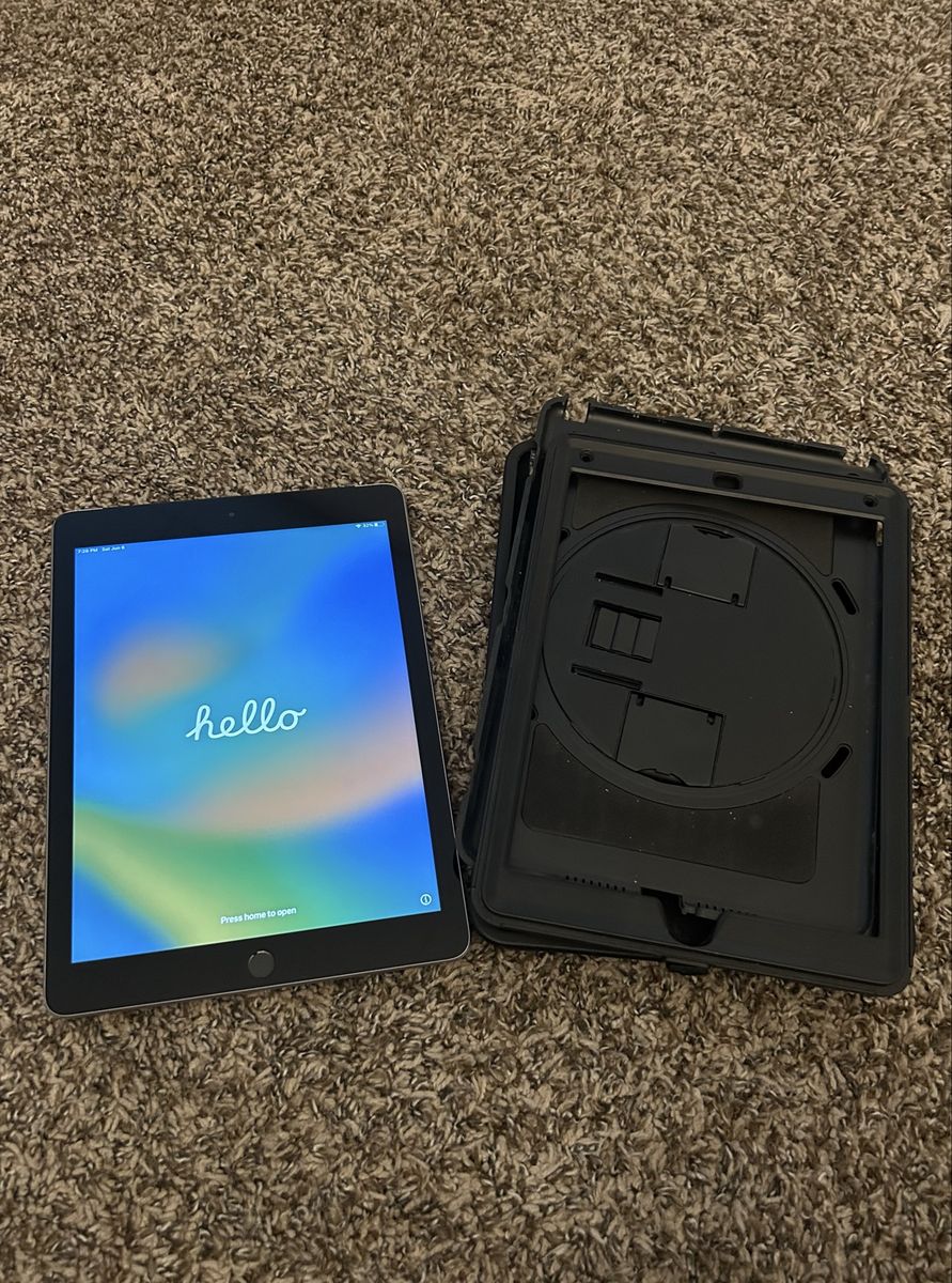 5th Gen WiFi-Cellular iPad