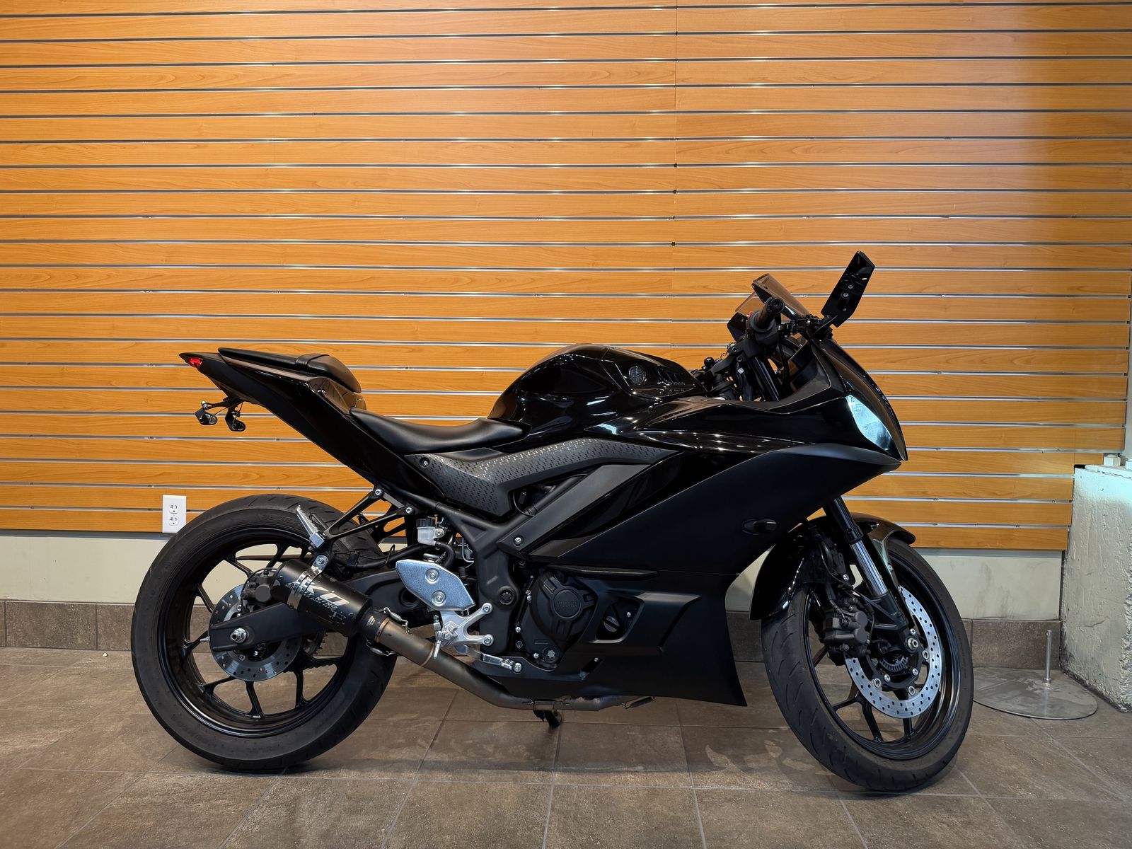 2023 YAMAHA YZF-R3 ABS Midnight Black - UY10381