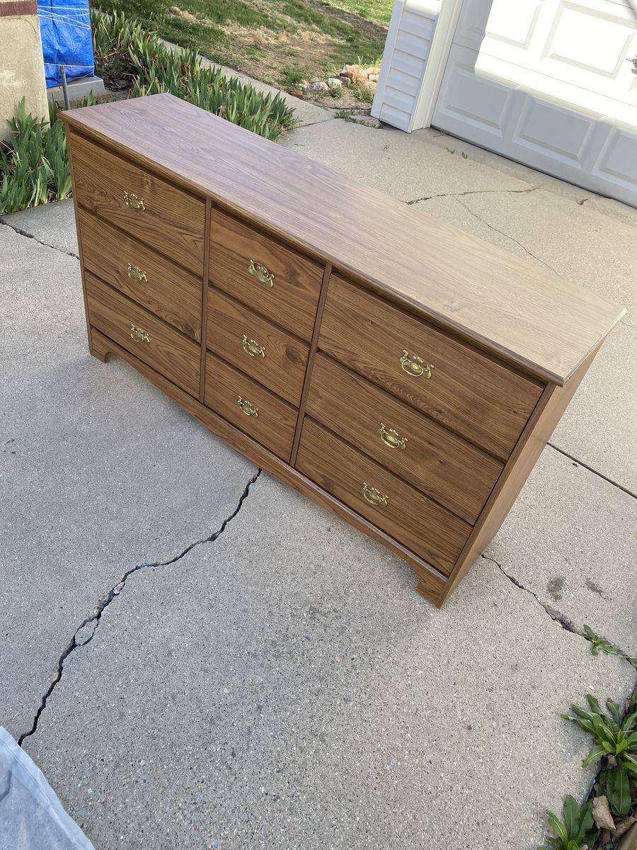 Perdue 9 Drawer Dresser 58.5” x 32”