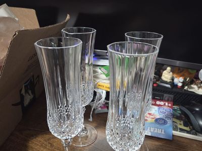 4 Vintage Diamond Cut Crystal Champagne Flutes