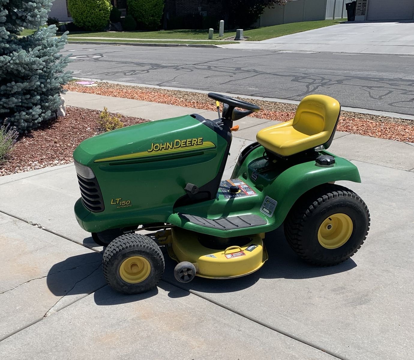 JOHN DEERE LT150 AUTOMATIC