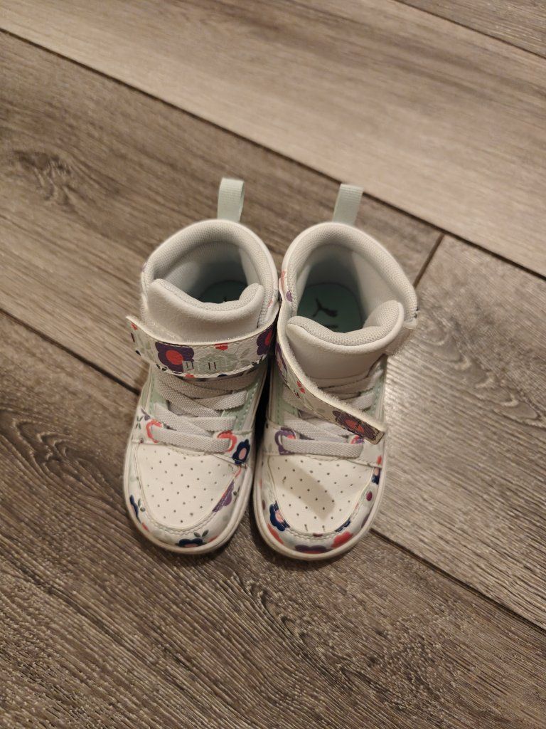 Puma Floral White High-Top Sneakers Infant Size 6C