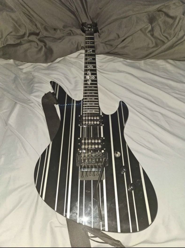 Schecter SYNYSTER gates standard