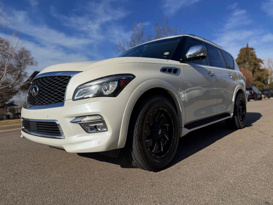 2016 INFINITI QX80 Sport