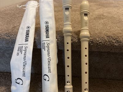 Yamaha YRS-23 Soprano/Descant Recorder Set - German Fingering, w/ Bags