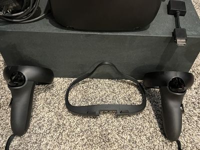 VR Oculus Quest 1st Gen headset