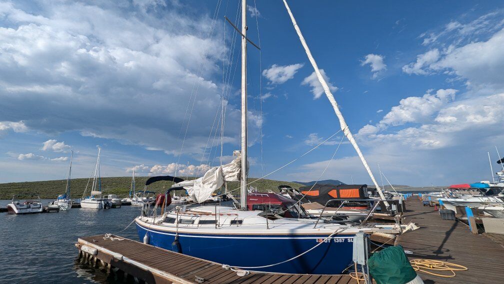 1983 Catalina 30 Tall Rig