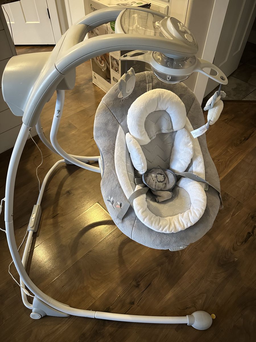 Baby swing