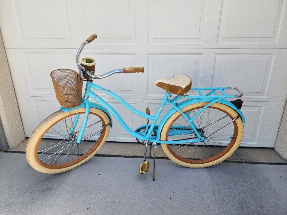 Huffy Nel Lusso Beach Cruiser