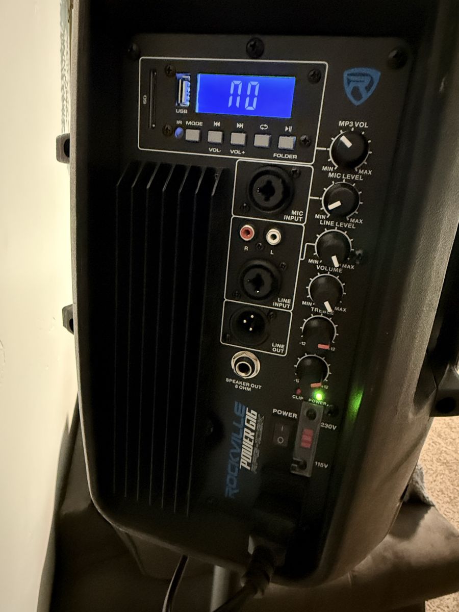 Rockville PA system with stands and mic