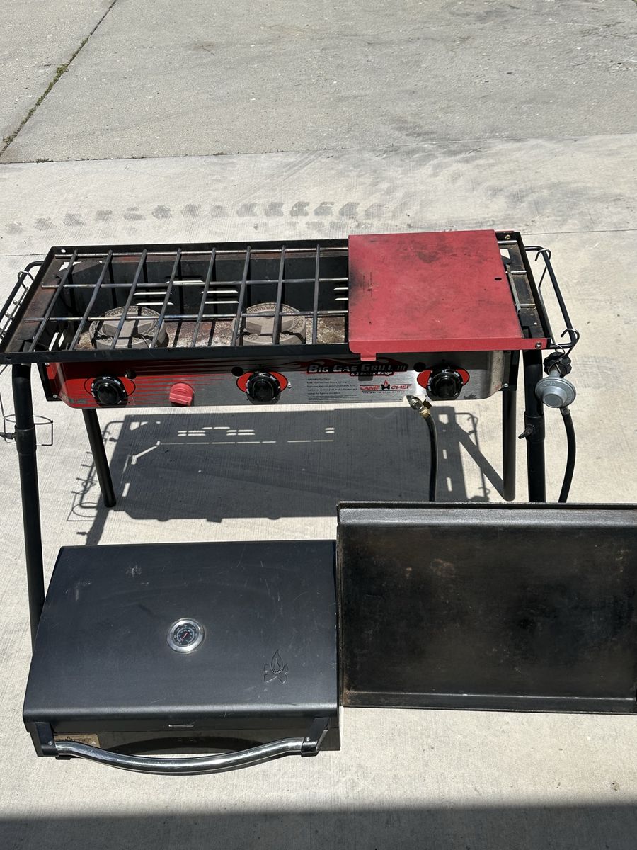 Camp Chef Big Gas Grill III
