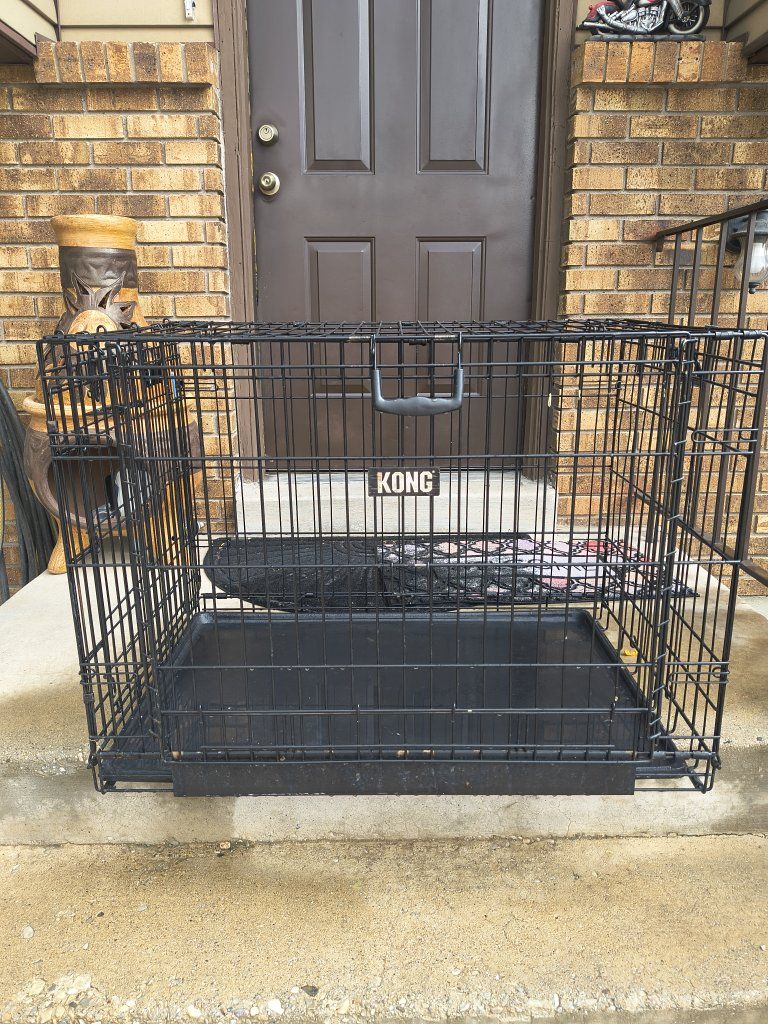 KONG 36-inch Black Wire Dog Crate Pet Kennel with Removable Tray - Used, Good Condition