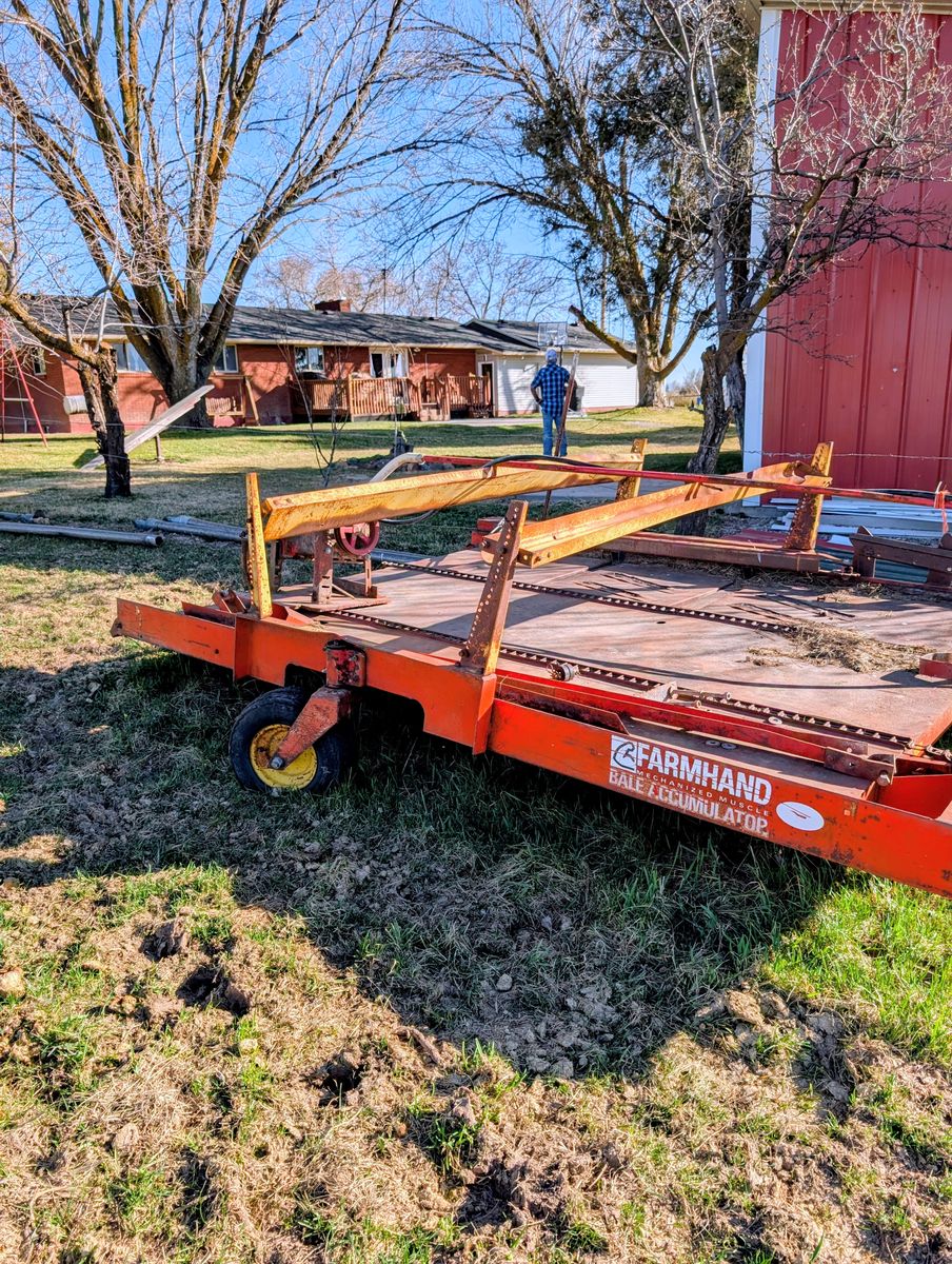 Farmhand Bale Accumulator