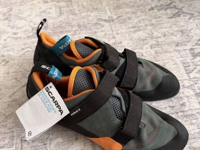 Scarpa Force V Climbing Shoes - New with Tags - Men's/Unisex (Size M US 14)