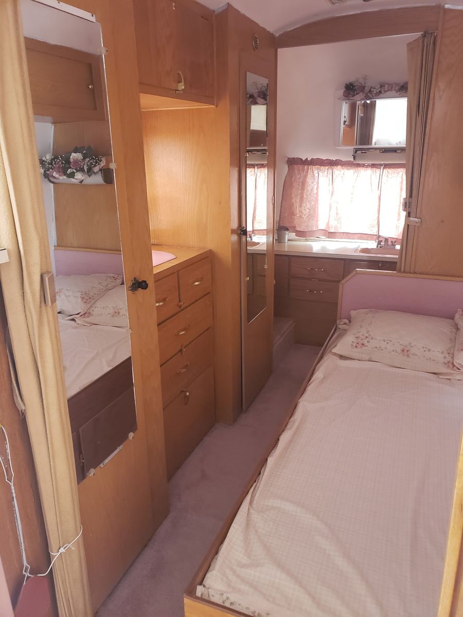 Main image 16