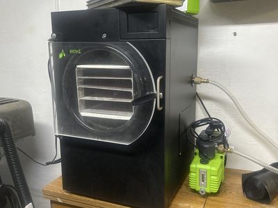 Freeze dryer