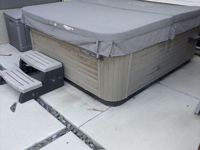 Free Bullfrog Hot tub