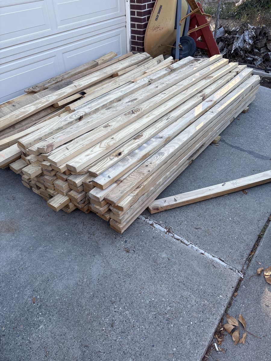2x4x8  Foot Douglas Fir Studs