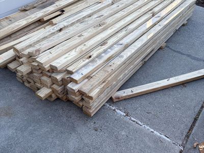 2x4x8 Foot Douglas Fir Studs