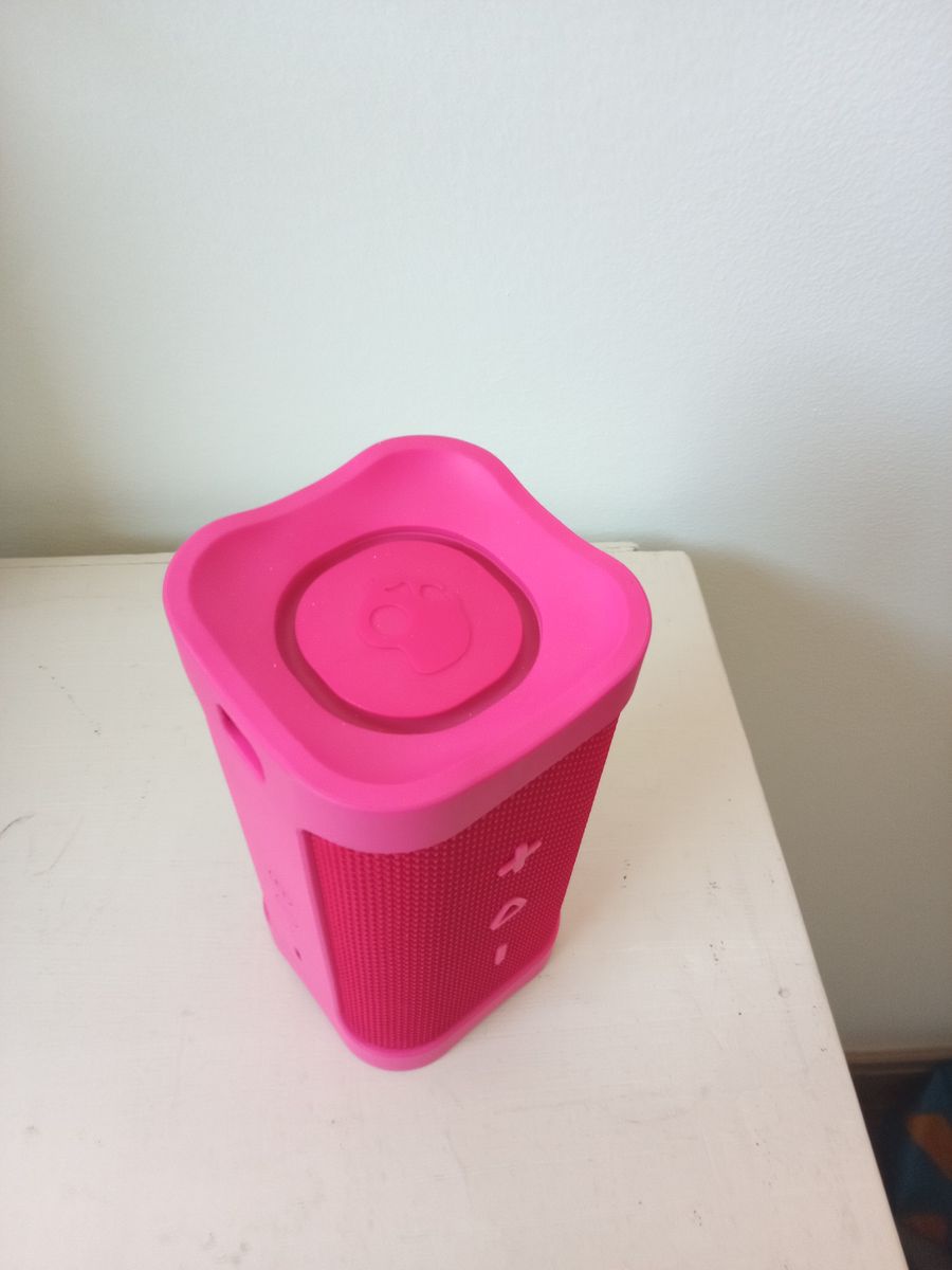 Skullcandy Bluetooth speaker
