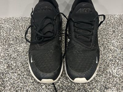 Nike Air Max 270 Black Sneakers Men's Size 7