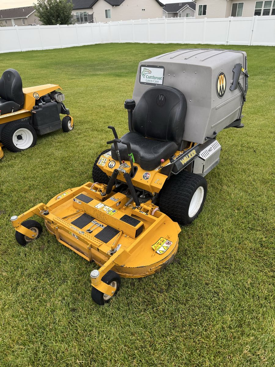 2023 T27i Walker mower