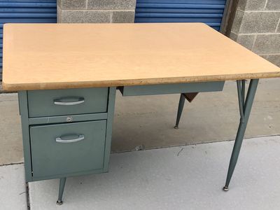VINTAGE ALL-STEEL TANKERS TEACHERS DESK