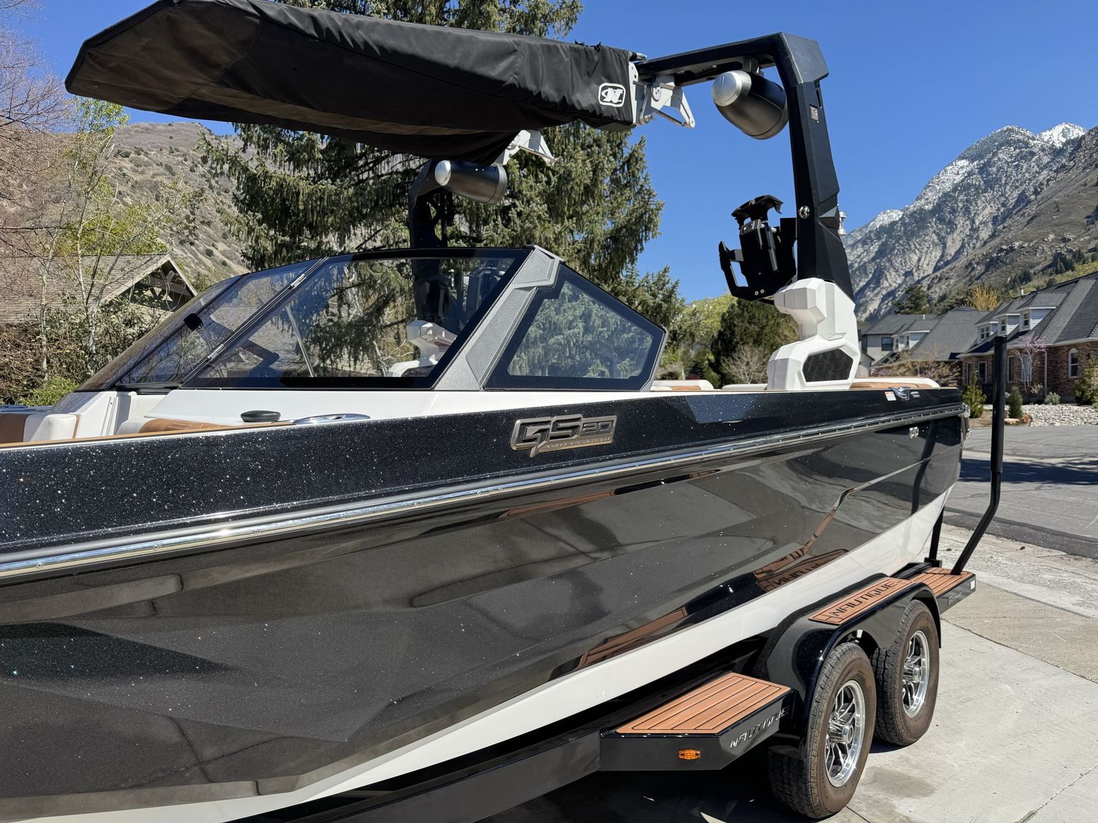 2023 Nautique Super Air GS20 Ski/Wakeboard Boat - Loaded w/ Features, Low Hours, Trailer Included