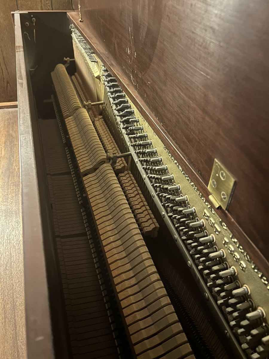 Lester Company Piano - FREE