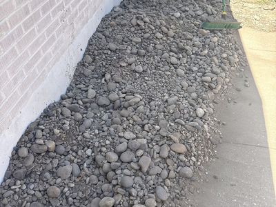 FREE Bulk River Rocks / Pebbles - Ideal for Landscaping & Drainage