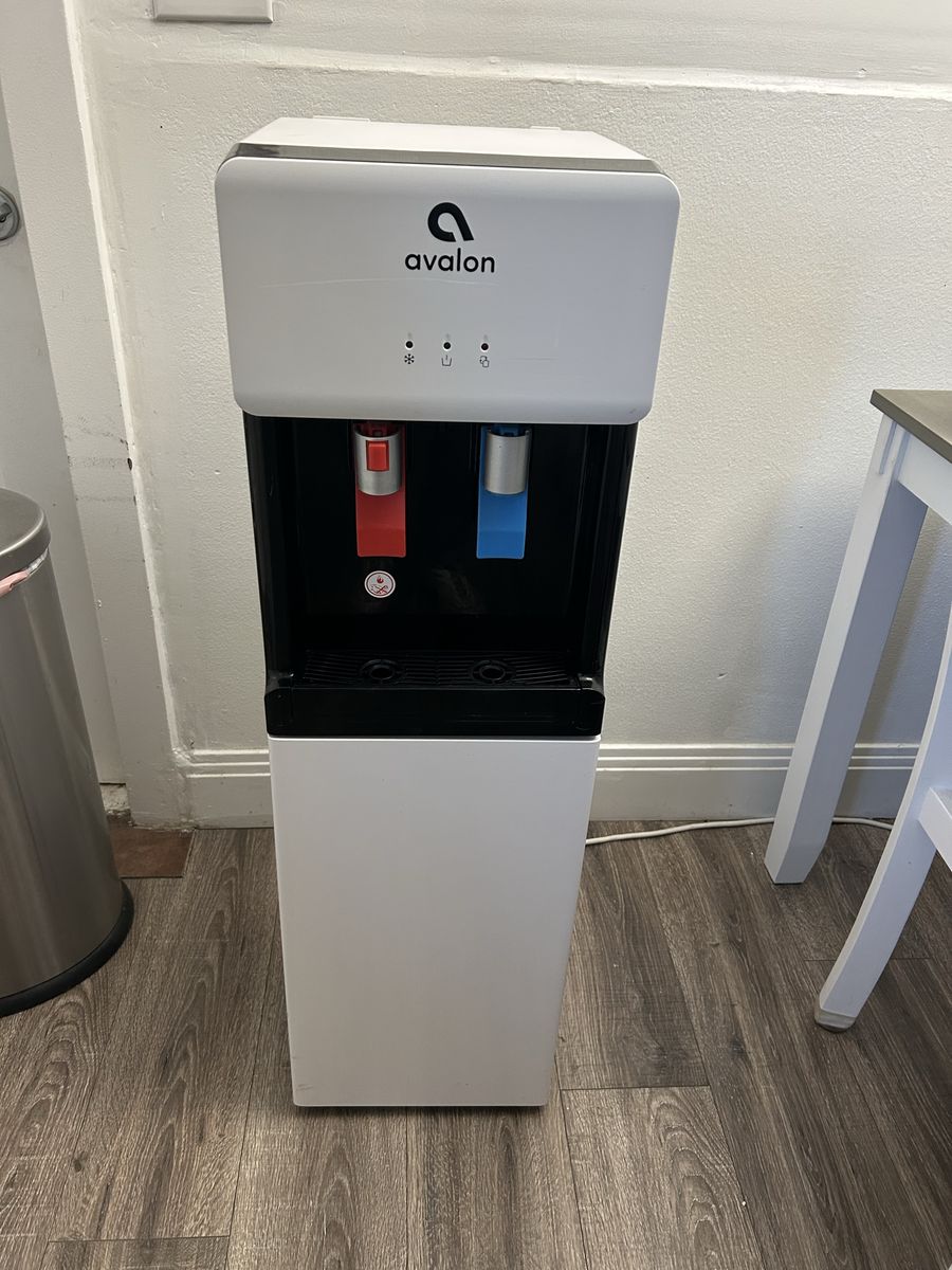 Avalon bottom loading water dispenser