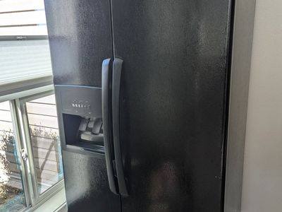Black Side-by-Side Fridge w/ Ice Maker