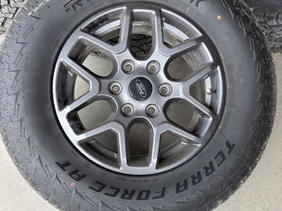 Ford Ranger wheels and tires with sensors