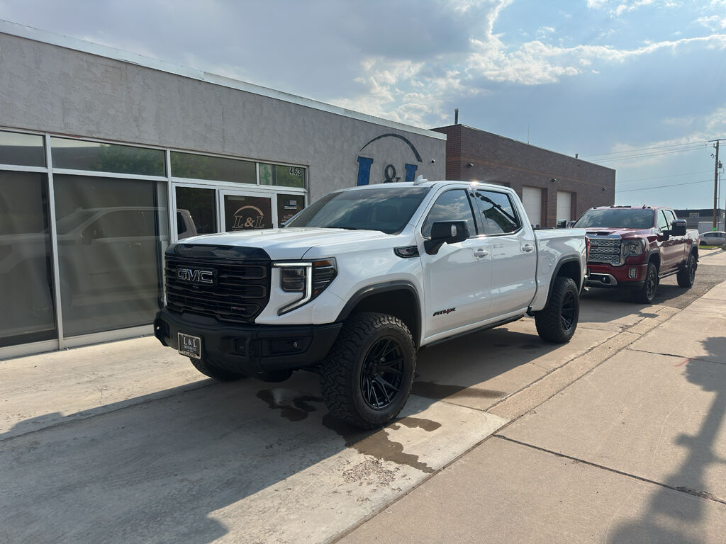 2025 GMC 1500 AT4X