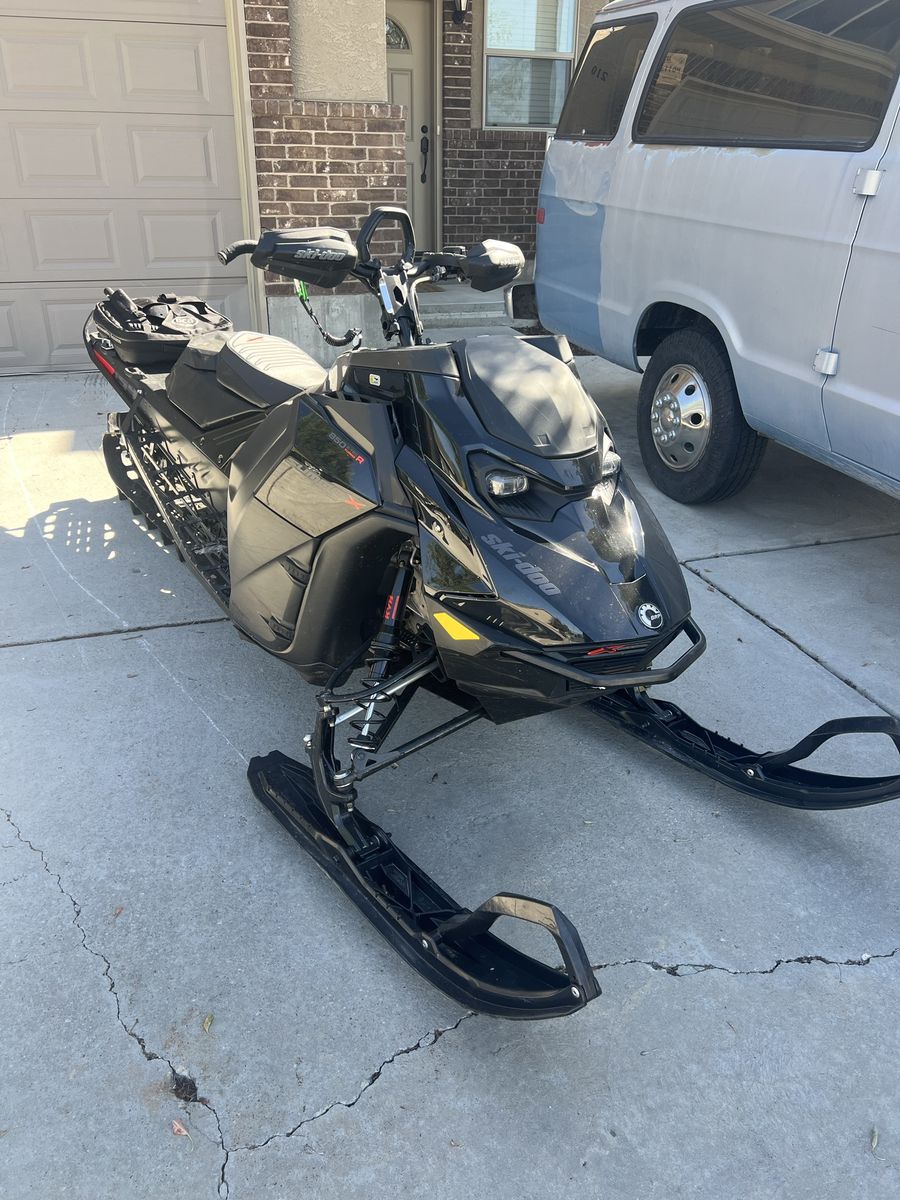 2024 Ski-Doo expert turbo 154”