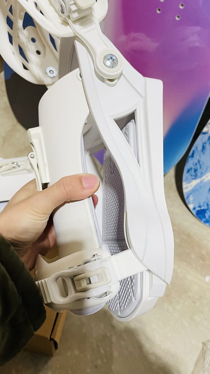 New in box Snowboard Bindings