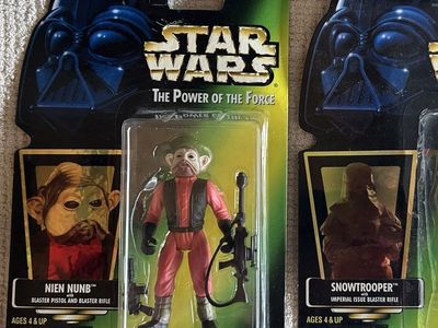 90’s Star Wars Power of the Force Nien Nunb w/ Blaster Pistol & Blaster Rifle Action Figures Kenner 1997 Brand New Sealed